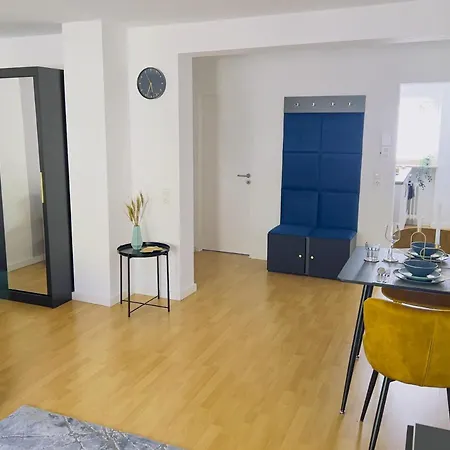 Appartement M&d Naehe Volkspark Mit Balkon - Netflix - Kueche *
