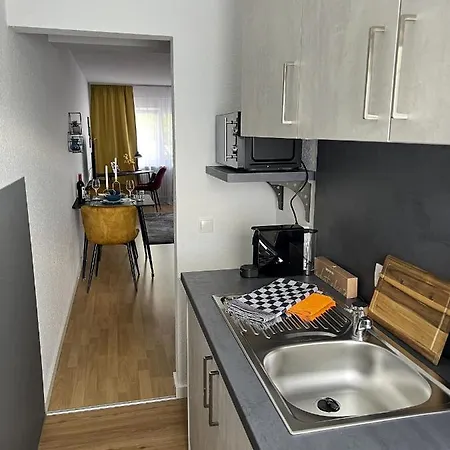M&d Naehe Volkspark Mit Balkon - Netflix - Kueche Appartement