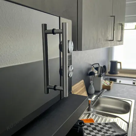 Appartement M&d Naehe Volkspark Mit Balkon - Netflix - Kueche