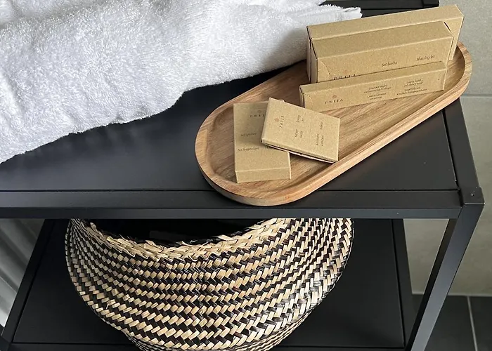 Appartement M&d Naehe Volkspark Mit Balkon - Netflix - Kueche *