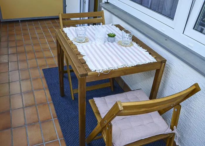 M&d Naehe Volkspark Mit Balkon - Netflix - Kueche *